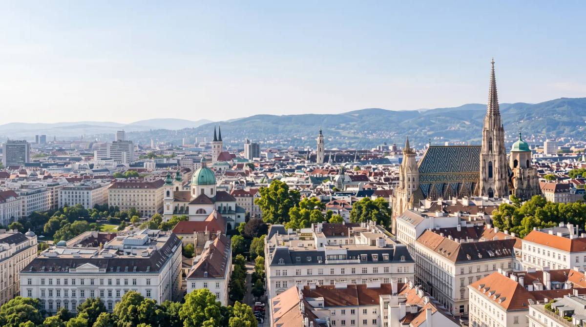 Wien, Blick über die Stadt zum Stephansdom
